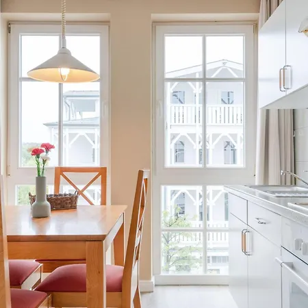 Apartment 429, Seepark *